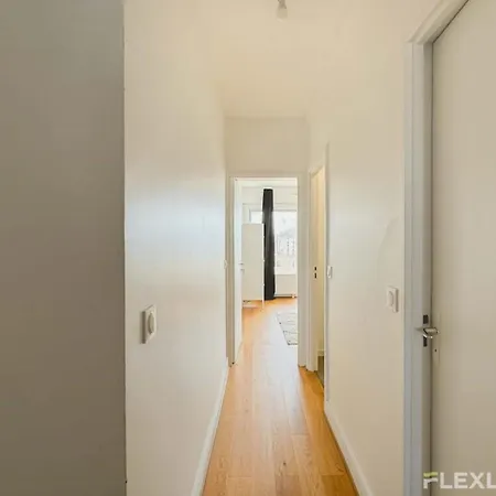 Flexliving - Whole Flat - Saint Amand Apartment *
